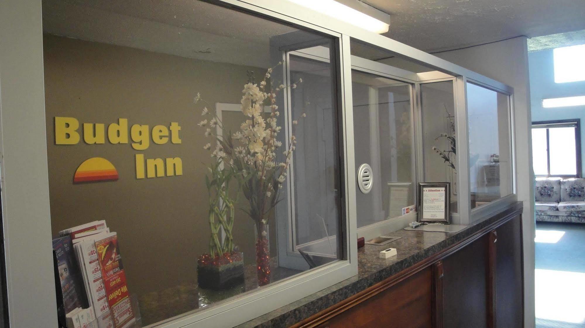 Budget Inn Ontario Ontario Center Exterior photo